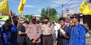 Bawa Dua Tuntutan, PC PMII Parepare Gelar Aksi di Jalan Jendral Ahmad Yani