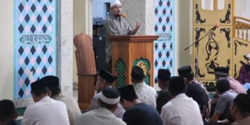 Gubernur Andi Sudirman Ceramah Singkat di Masjid Raya Bantaeng