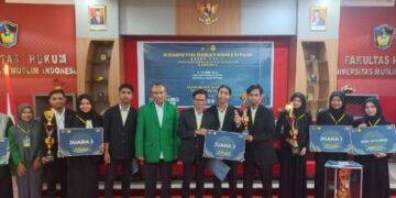 Kalahkan Tim Unhas, Mahasiswa IAIN Parepare Juara 1 Lomba Debat Konstitusi