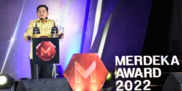 Kongkrit Dukung UMKM, Gubernur Andi Sudirman dapat Penghargaan “Merdeka Award”