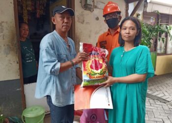 BPBD Sulsel Salurkan Bantuan Logistik Korban Kebakaran Cenderawasih