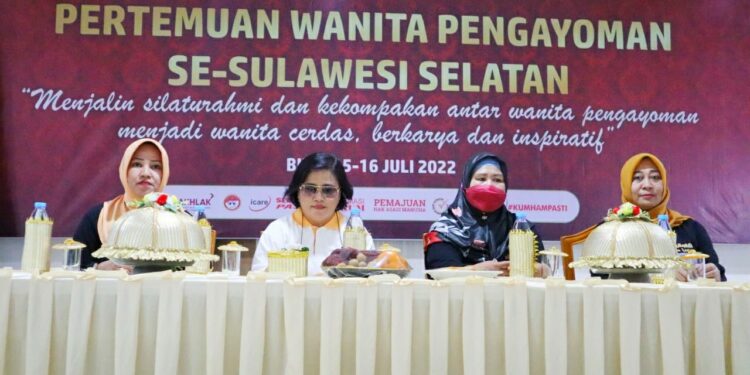 Dharma Wanita Persatuan (DWP) Kantor Wilayah Kementerian Hukum dan HAM Sulawesi Selatan gelar pertemuan berkala di Hakuna Matata Resort Kabupaten Bulukumba, 15-17 Juli 2022.