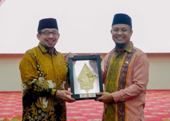 Ketua Majelis Syuro PKS Kagumi Semangat Gubernur Andi Sudirman Melayani Masyarakat