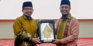 Ketua Majelis Syuro PKS Kagumi Semangat Gubernur Andi Sudirman Melayani Masyarakat