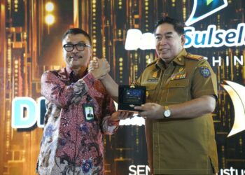 Abdul Hayat Resmikan Dua Inovasi Terbaru Bank Sulselbar, Dana Pensiun Lembaga Keuangan dan Saoraja Priority
