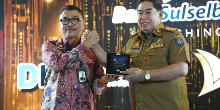 Abdul Hayat Resmikan Dua Inovasi Terbaru Bank Sulselbar, Dana Pensiun Lembaga Keuangan dan Saoraja Priority