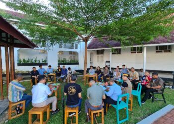 Sambil Ngopi, Disbudpar Sulsel Bahas Mahalnya Harga Tiket Pesawat