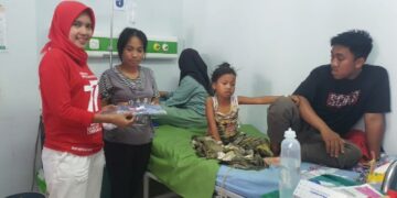 HUT RI ke 77, RS Arifin Nu’mang Bagikan Kado ke Pasien