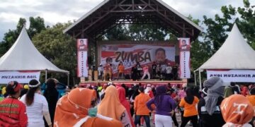 Zumba Party, Cara Andi Muzakkir Aqil Bangun Semangat Olahraga Ibu-ibu dan Anak Muda