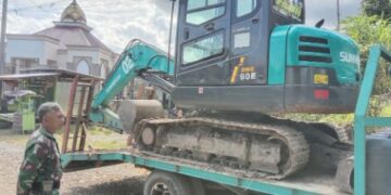BPBD Sidrap Kirim Alat Berat ke Leppangeng Bersihkan Material Longsor