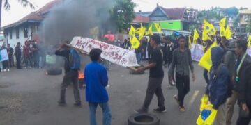 Tolak Kenaikan BBM, PMII Cabang Parepare Bawa Keranda Mayat, Simbolkan Matinya Nurani