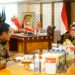 Kakanwil Kemenkumham Sulsel, Liberti Sitinjak menemui Menteri Hukum dan HAM Republik Indonesia (Menkumham RI), Yasonna H Laoly di Ruang Kerjanya di Kantor Kemenkumham Jl. H. R. Rasuna Said, Kota Jakarta Selatan, Daerah Khusus Ibukota Jakarta, Jumat (23/9/2022).