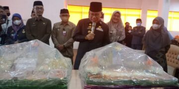 Taufan Pawe Dapat Kejutan di HUT ke-57, Minta Kue dan Nasi Tumpeng Sebagian Dibawa ke Panti Asuhan