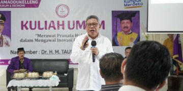 Taufan Pawe Tampil di Kuliah Umum Institut Ilmu Hukum dan Ilmu Ekonomi Lamadukelleng, Beberkan Mahasiswa Berintegritas