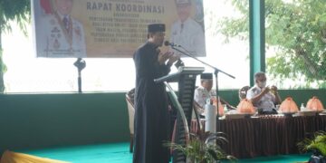 Taufan Pawe Beri Insentif Transportasi Ketua RT-RW, Janji akan Terus Naikkan