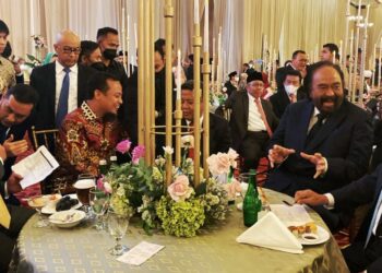 Hadiri Pernikahan Putri Ketua Majelis Syura PKS, Andi Sudirman Berbincang Bersama Mantan Presiden dan Wapres