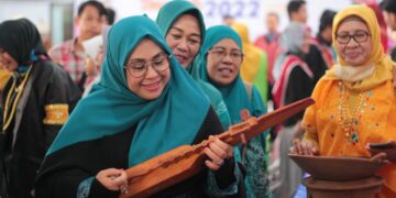 Erna Rasyid Taufan Berpantun Bugis, Berharap Masyarakat Parepare Lestarikan Bahasa Daerah