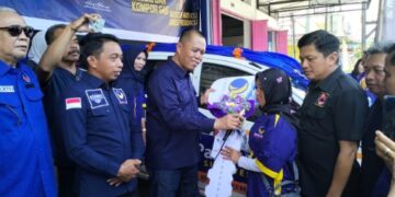Akhirnya Warga Parepare Ini Terima Hadiah Mobil Undian E-KTA NasDem