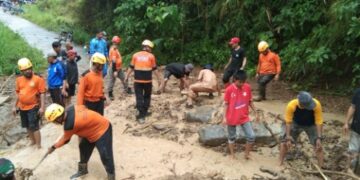 Longsor di Desa Ranga Enrekang, Tim BTB Baznas Enrekang Kesulitan Tembus Lokasi