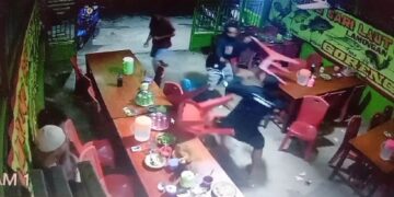 Terekam CCTV Dua OTK di Sidrap Serang Pemilik Warung Makan