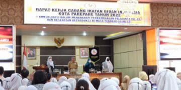Resmikan Rapat Kerja IBI Kota Parepare, Taufan Pawe: Bidan Profesi Kemanusiaan, Tingkatkan SDM