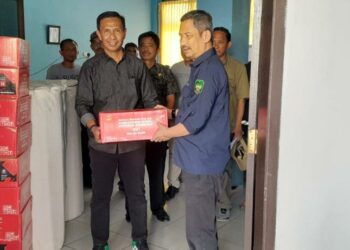 Gubernur Instruksikan Bantu Korban Banjir di Palopo, Dinsos Sulsel Salurkan 1 Ton Beras
