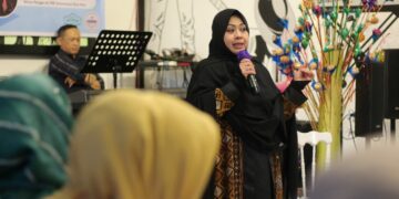 Erna Taufan Paparkan Keteladanan Rasulullah Muliakan Wanita di Hadapan Pengurus IWAPI Sulsel