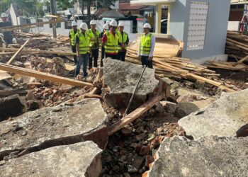 Kakanwil Kemenkumham Sulsel Beri Bantuan Korban Kecelakaan Kerja di LPKA Kelas II Maros
