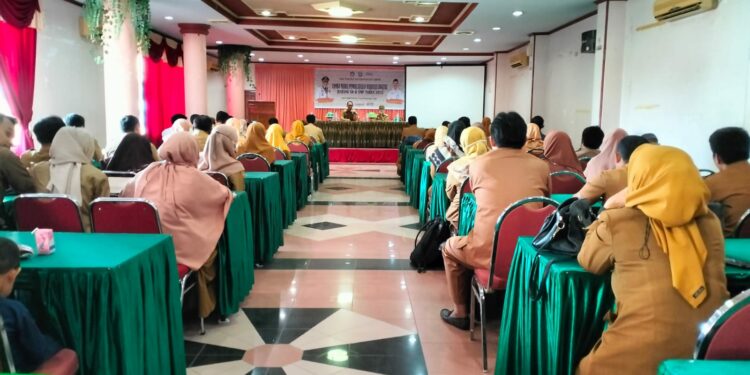 Disdikbud Kota Parepare menggelar lomba pembuatan Media Pembelajaran Berbasis Digital untuk jenjang SD dan SMP se-Kota Parepare, di Hotel Pare Wisata, Senin (21/11/2022) siang