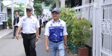 Komitmen Jalankan Program Penagihan Serentak, Direksi PDAM Makassar Turun Langsung Temui Pelanggan