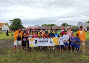 Libatkan Siswa SD, KKN Reguler Angkatan 47 UNM Gelar Turnamen Futsal di Desa Kupa Barru