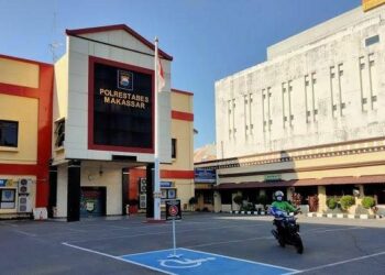 Laporkan Aksi Anarkis Kantor Gubernur, Satpol PP Serahkan Rekaman CCTV