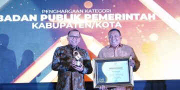 Raih Penghargaan Badan Publik Informatif 2022 dari KI Sulsel, Sekda Parepare Harap Ini