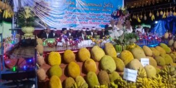 Peringati Maulid Nabi, Warga Pananrang Pinrang Ramai-ramai Bawa Ragam Buah dan Sayuran