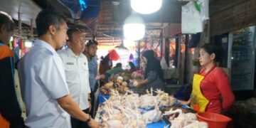 Jelang Nataru, Pemkab Sidrap Pantau Harga Bahan Pokok di Pasar Pangkajene