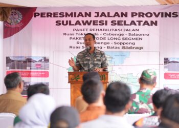 Andi Sudirman Resmikan Dua Paket Penanganan Ruas Jalan di Kabupaten Soppeng