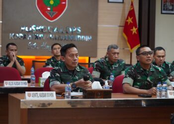 Rapat pengarahan dalam rangka Pengamanan Natal 2022 dan Tahun baru 2023 di Ruang Vidcon Puskodalops Makodam, Sabtu (24/12/2022).