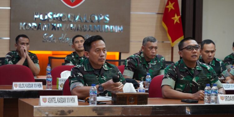 Rapat pengarahan dalam rangka Pengamanan Natal 2022 dan Tahun baru 2023 di Ruang Vidcon Puskodalops Makodam, Sabtu (24/12/2022).