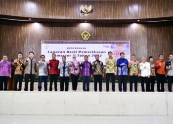 Gubernur Sulsel Tandatangani Berita Acara Serah Terima Laporan Hasil Pemeriksaan BPK