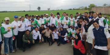 Serahkan Bantuan Pupuk Hayati, Bupati Sidrap Harap Petani Tidak Ketergantungan Pupuk Subsidi