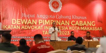 Di Acara Rapat RACK IKADIN Makassar, Taufan Pawe Ungkap Bisa Terpilih Jadi Abdi Negara