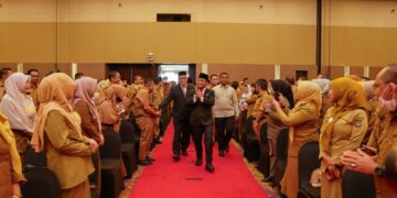 Hari Pertama Kerja, Andi Sudirman Ingatkan ASN Jaga Loyalitas, Integritas dan Kinerja