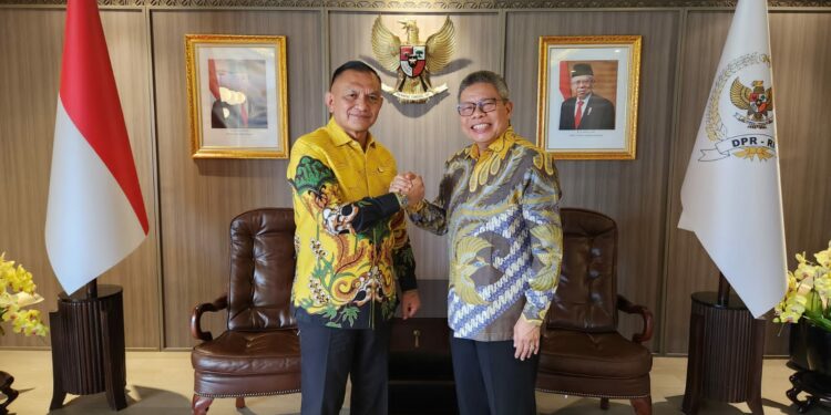 Sekretaris Jenderal (Sekjen) DPP Partai Golkar, Lodewijk Freidrich Paulus dan Ketua DPD I Golkar Sulsel Taufan Pawe