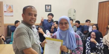 Terima SK, Pegawai non-ASN Diskominfo-SP Sulsel Diminta Lebih Berperan Aktif