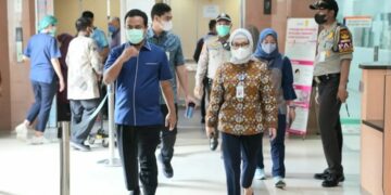 Orang Tua Pasien Jantung Bocor Berterima Kasih kepada Gubernur Sulsel, Difasilitasi dan Dibantu Perawatan ke Jakarta