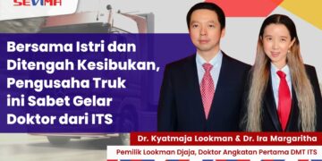 So Sweet! Pengusaha Truk Ini Sabet Gelar Doktor dari ITS Bersama Istri