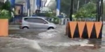 Hujan dan Air Laut Pasang, 4 Kecamatan di Pusat Kota Makassar Kebanjiran