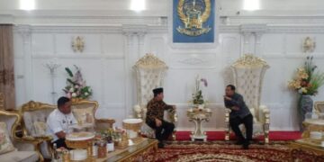 Bupati Antar Langsung Undangan Hari Jadi ke-679 Sidrap ke Gubernur