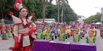 Dipimpin Artis Cilik, SD Negeri 10 Pangkajene Tampil Memukau Dengan Ragam Balutan Nusantara
