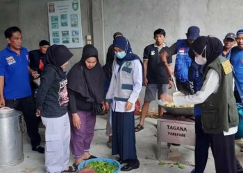 Pemkot Parepare Buka Dapur Umum Bagi Korban Banjir, Pastikan Makanan Sehat dan Aman